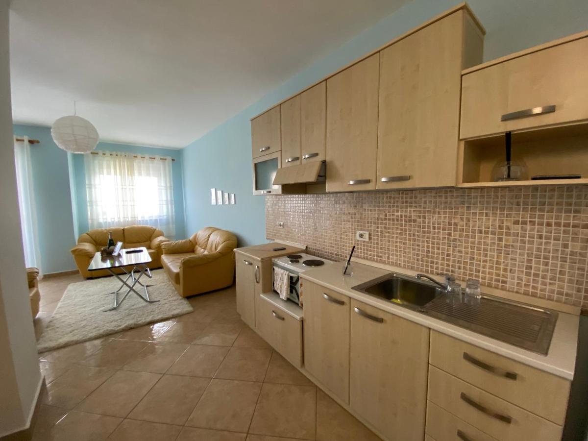 Seashell Apartment Durres Ngoại thất bức ảnh